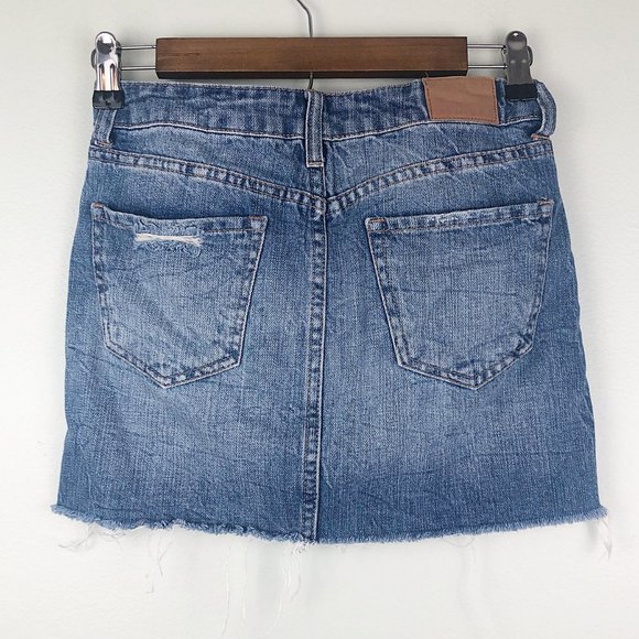 🚫SOLD 🚫   Aeropostale Distressed Raw Denim Skirt - Picture 7 of 10